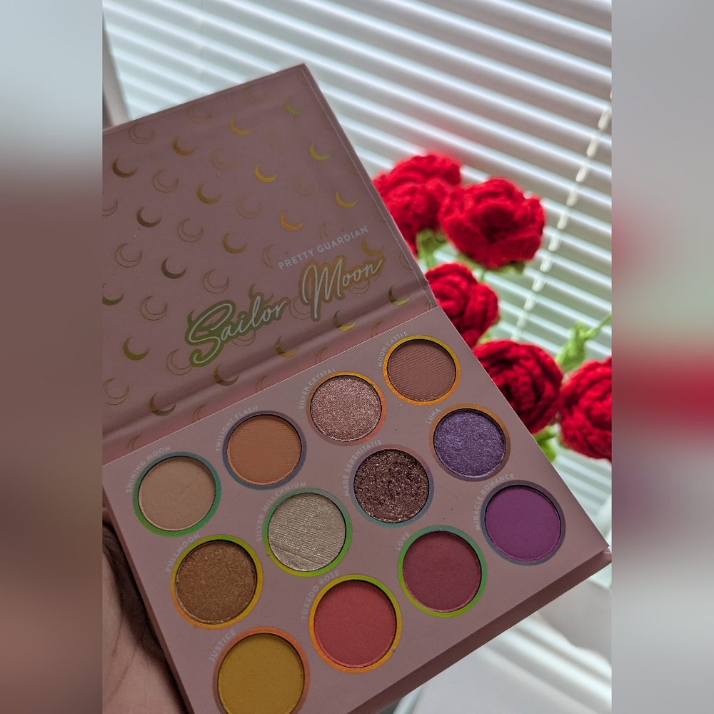 Sailor Moon x ColourPop Pretty Guardian Eyeshadow Palette – NEW - Picture 4 of 4